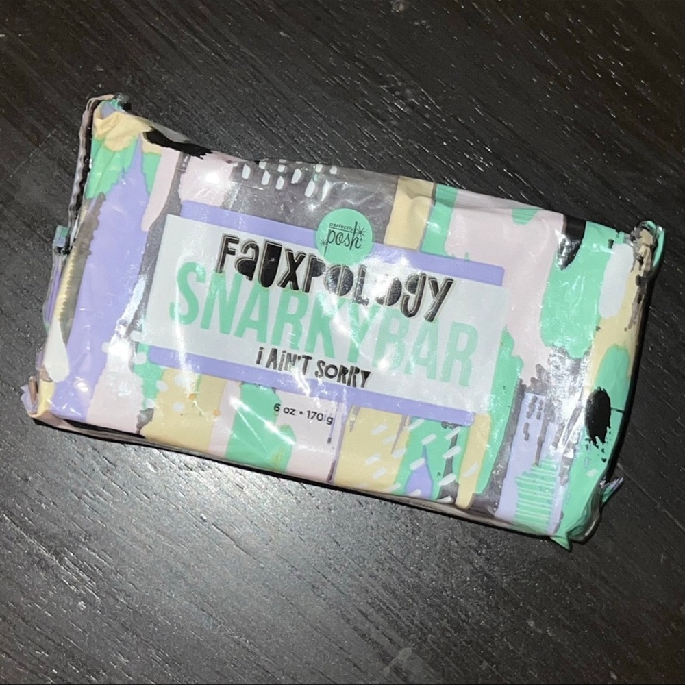 COPY - Perfectly Posh~Fauxpology~Snarky Bar~New and Sealed